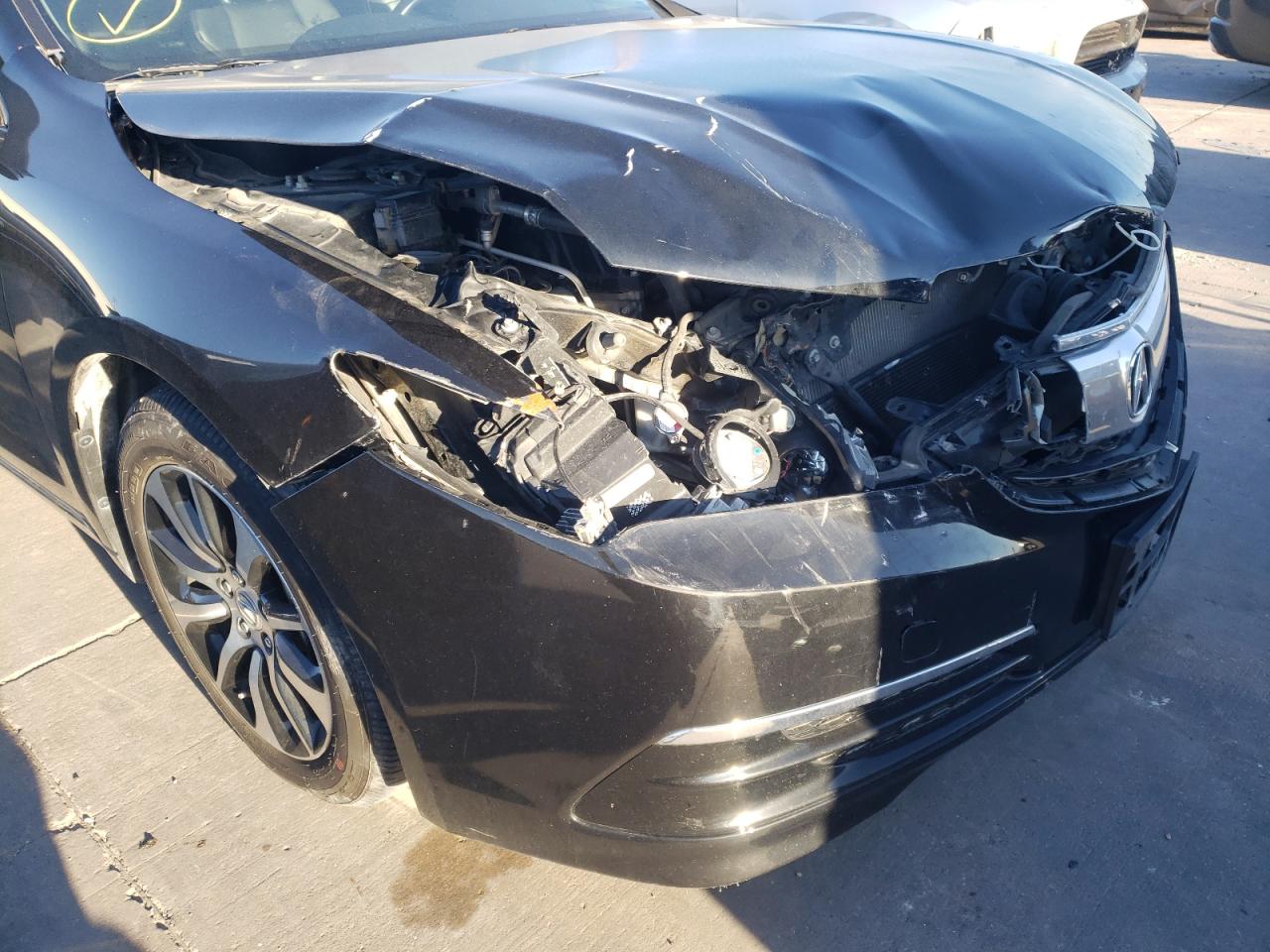 Photo 9 from auction – 2016 ACURA TLX with VIN 19UUB1F32GA005905