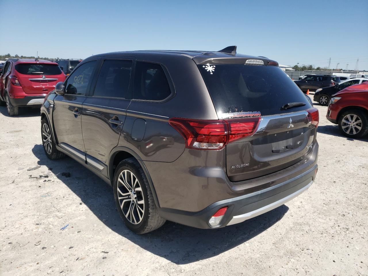 Photo 3 from auction – 2017 MITSUBISHI OUTLANDER with VIN JA4AD3A36HZ051670