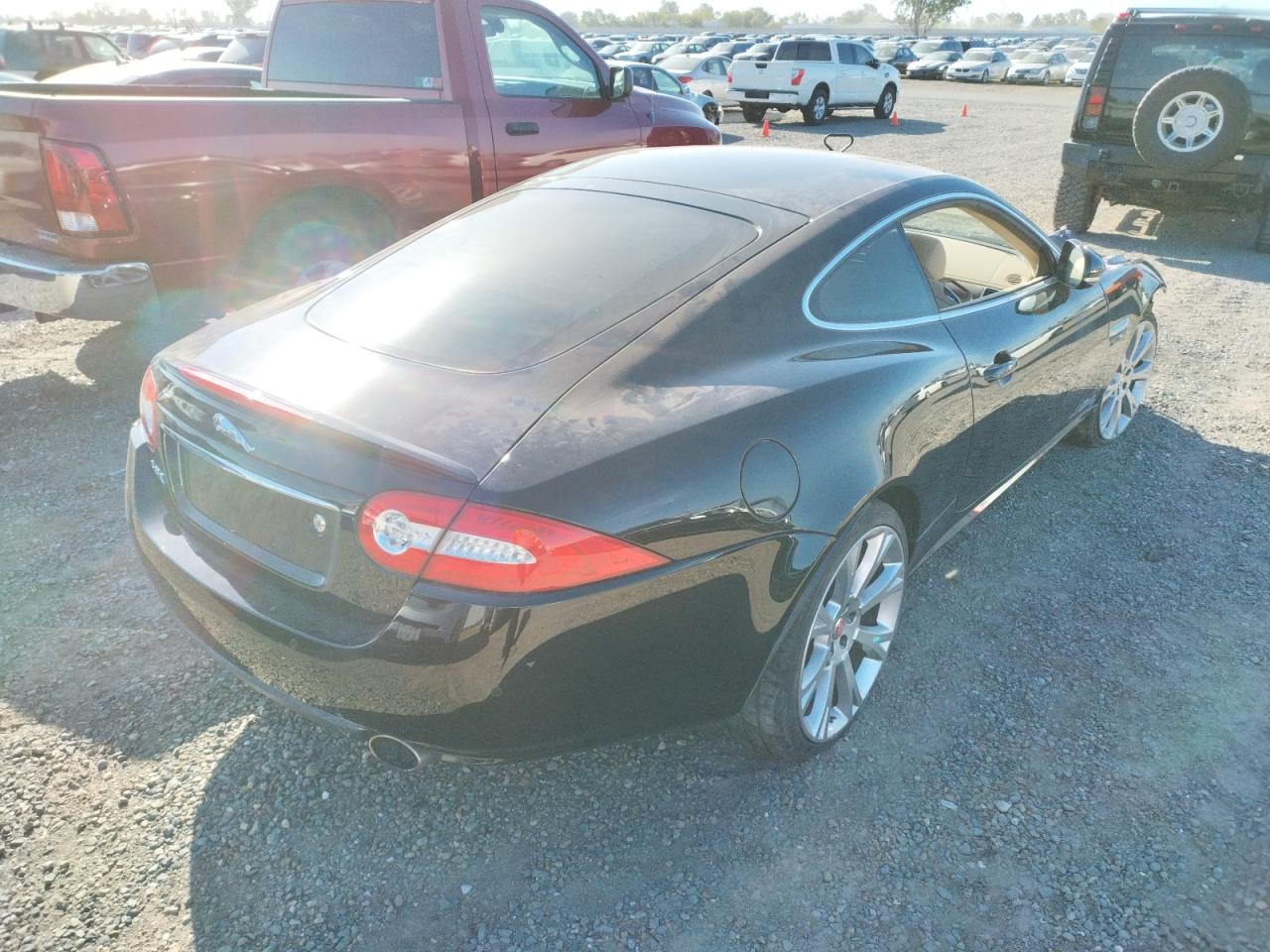 Photo 4 from auction – 2015 JAGUAR XK with VIN SAJWA4FB5FLB56649