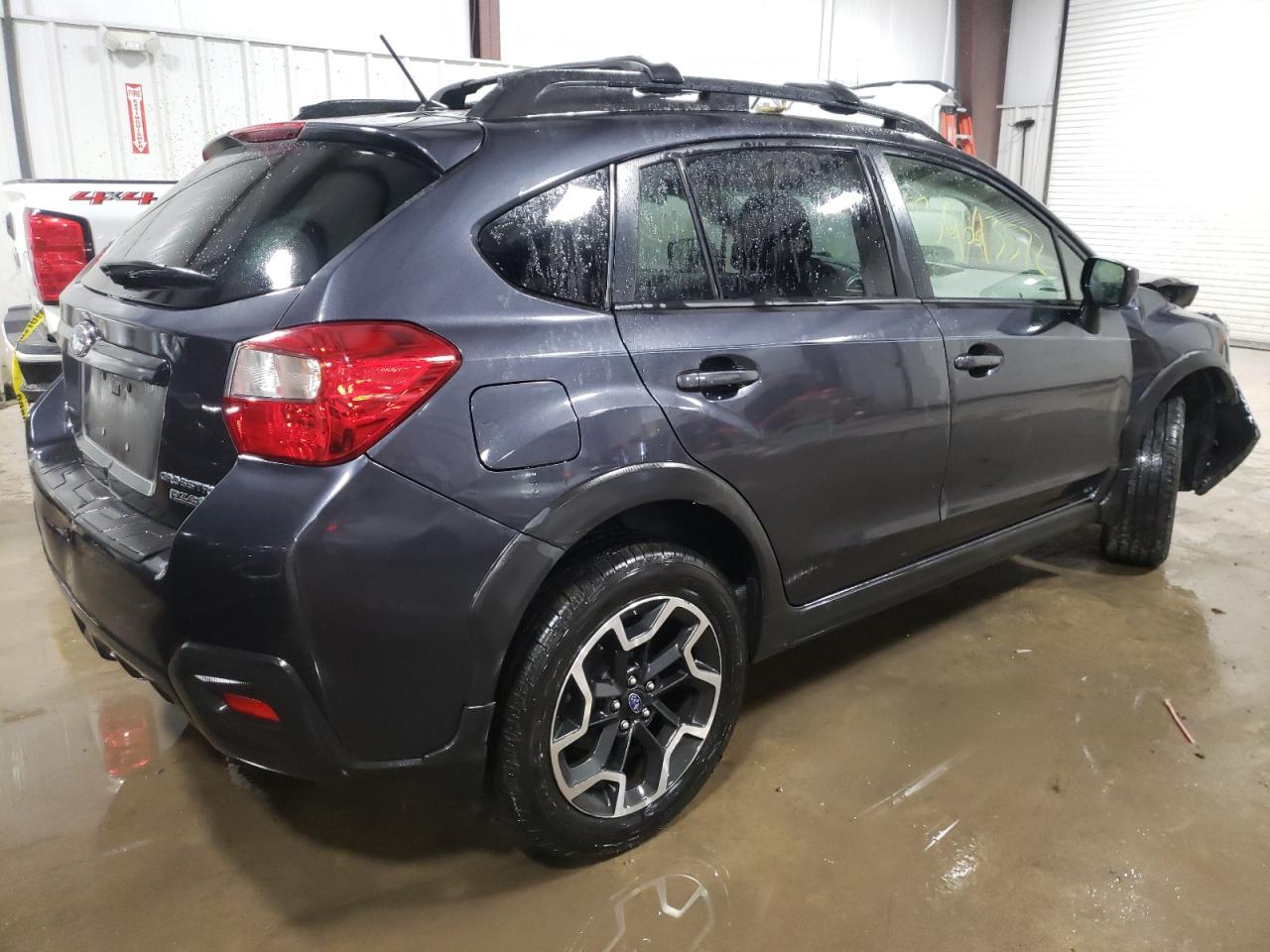 Photo 4 from auction – 2017 SUBARU CROSSTREK with VIN JF2GPABC2HH247171