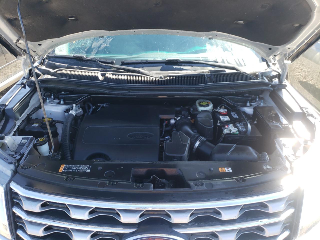 Photo 7 from auction – 2017 FORD EXPLORER L with VIN 1FM5K8F87HGC87668