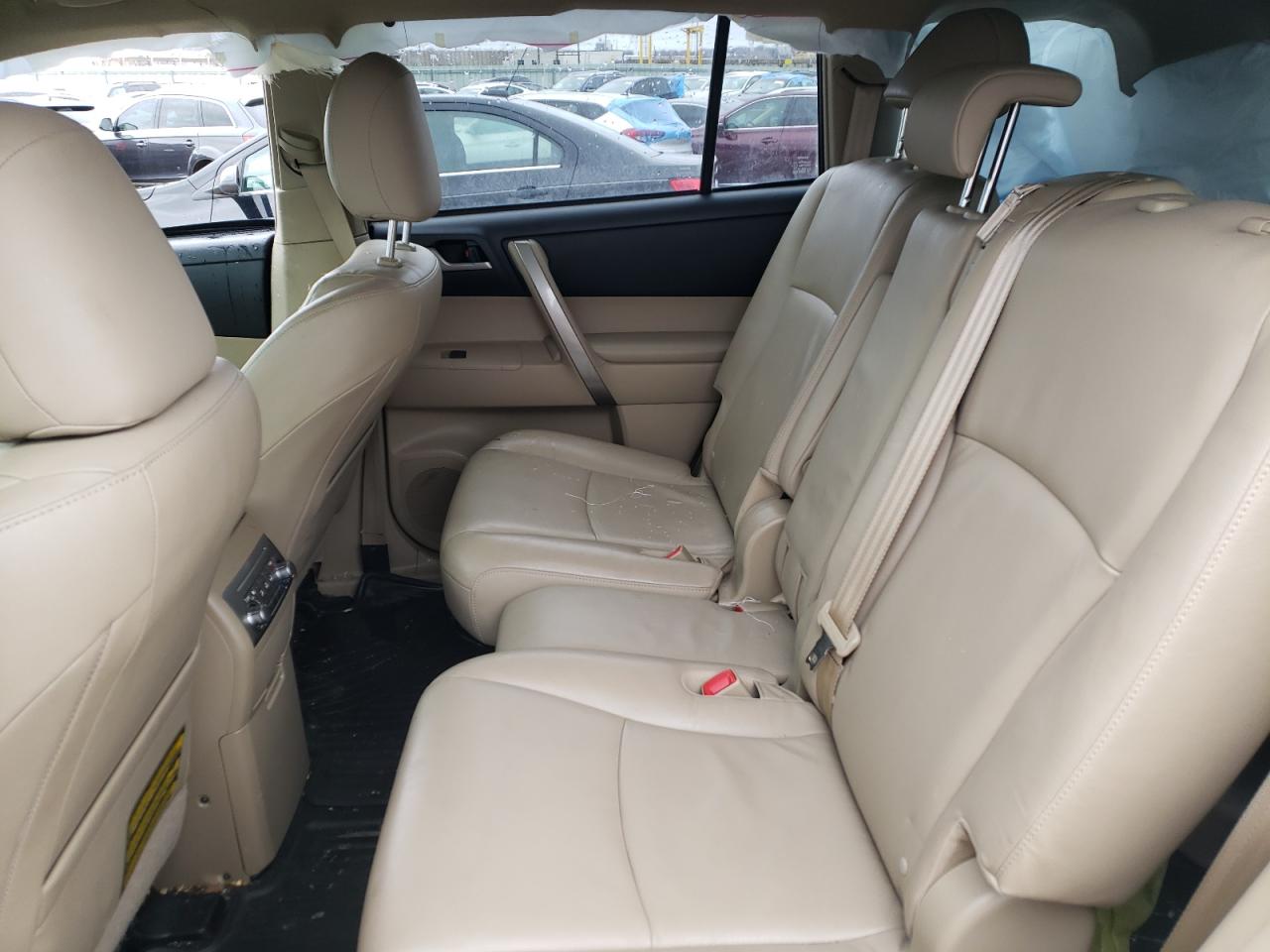 Photo 6 from auction – 2013 TOYOTA HIGHLANDER with VIN JTEBC3EH2D2019171