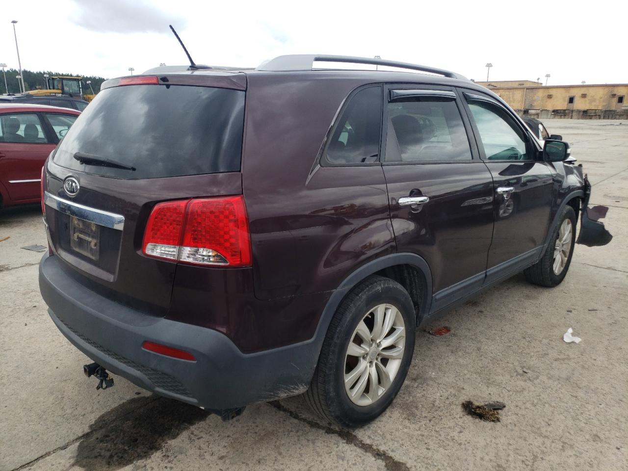 Photo 4 from auction – 2011 KIA SORENTO BA with VIN 5XYKT4A2XBG048819