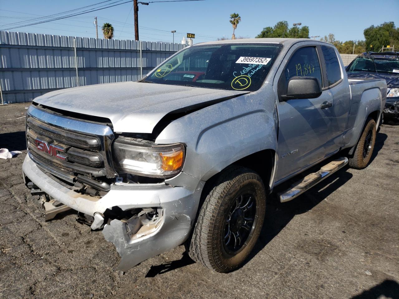 Photo 2 from auction – 2018 GMC CANYON with VIN 1GTH5BEA7J1296065