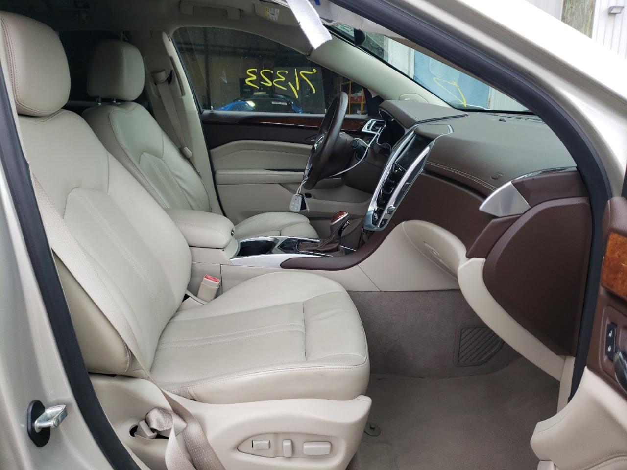 Photo 5 from auction – 2016 CADILLAC SRX LUXURY with VIN 3GYFNBE33GS512973