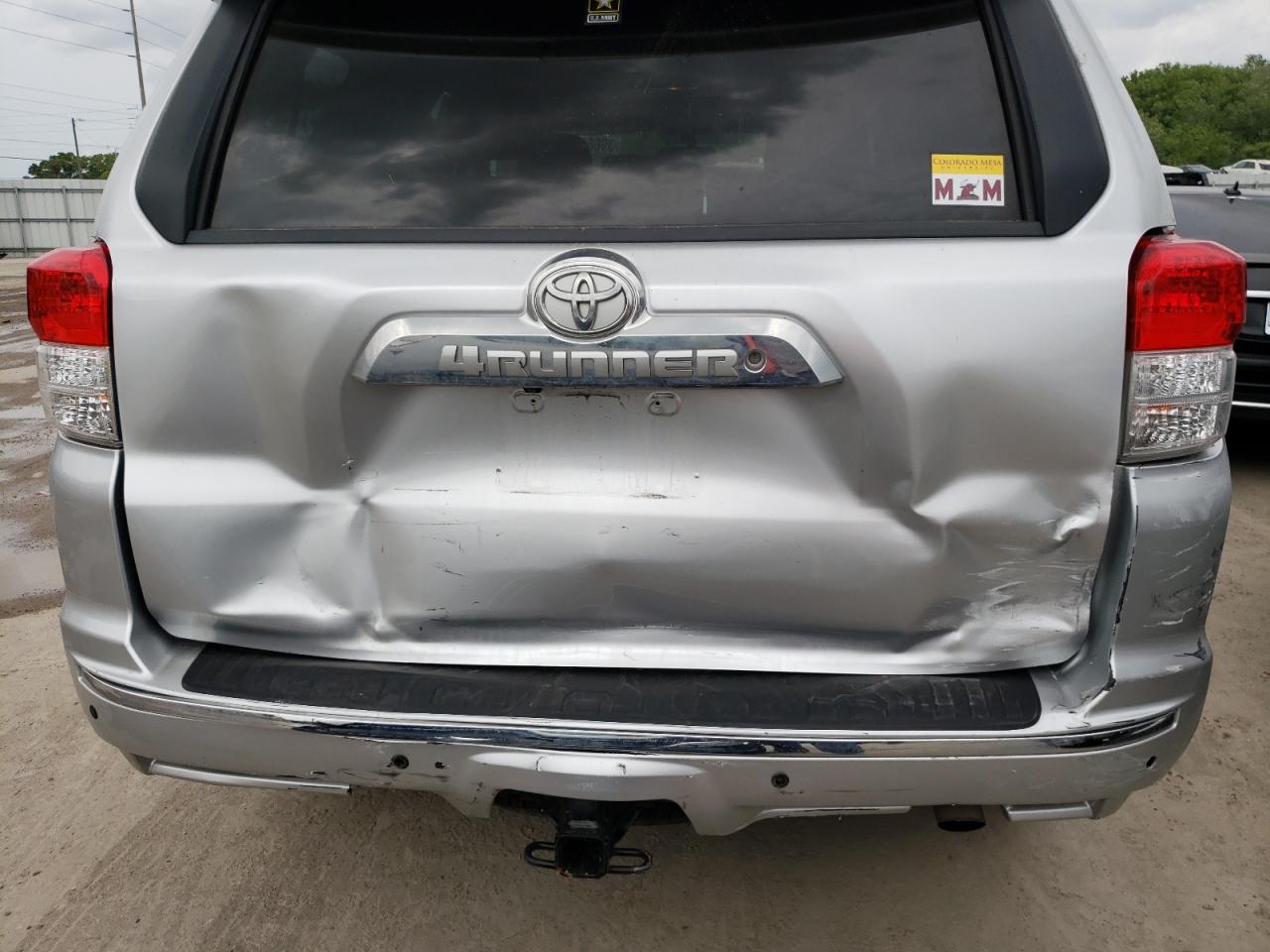 Photo 9 from auction – 2011 TOYOTA 4RUNNER SR with VIN JTEBU5JR7B5051620