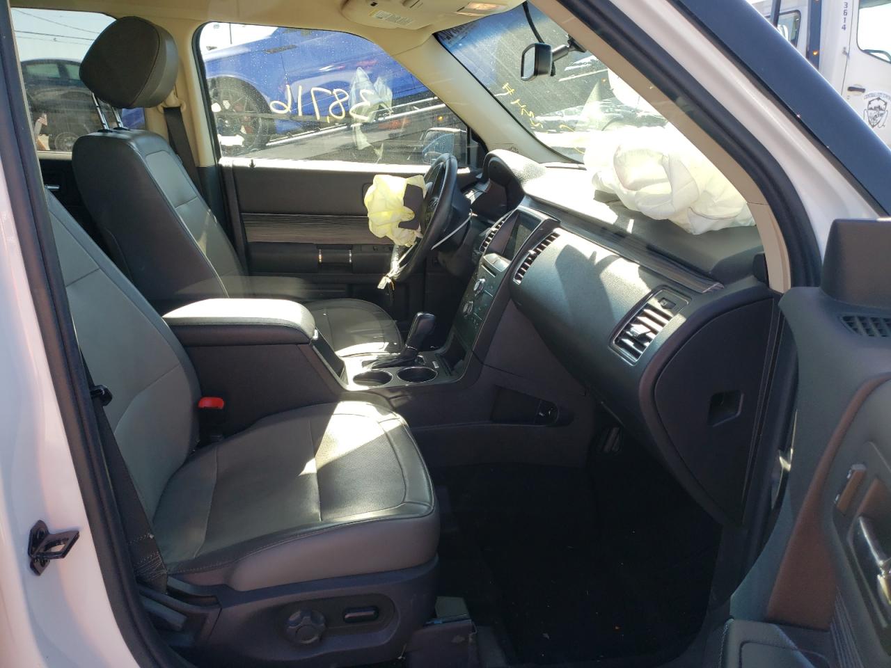 Photo 5 from auction – 2019 FORD FLEX SEL with VIN 2FMGK5C89KBA15990