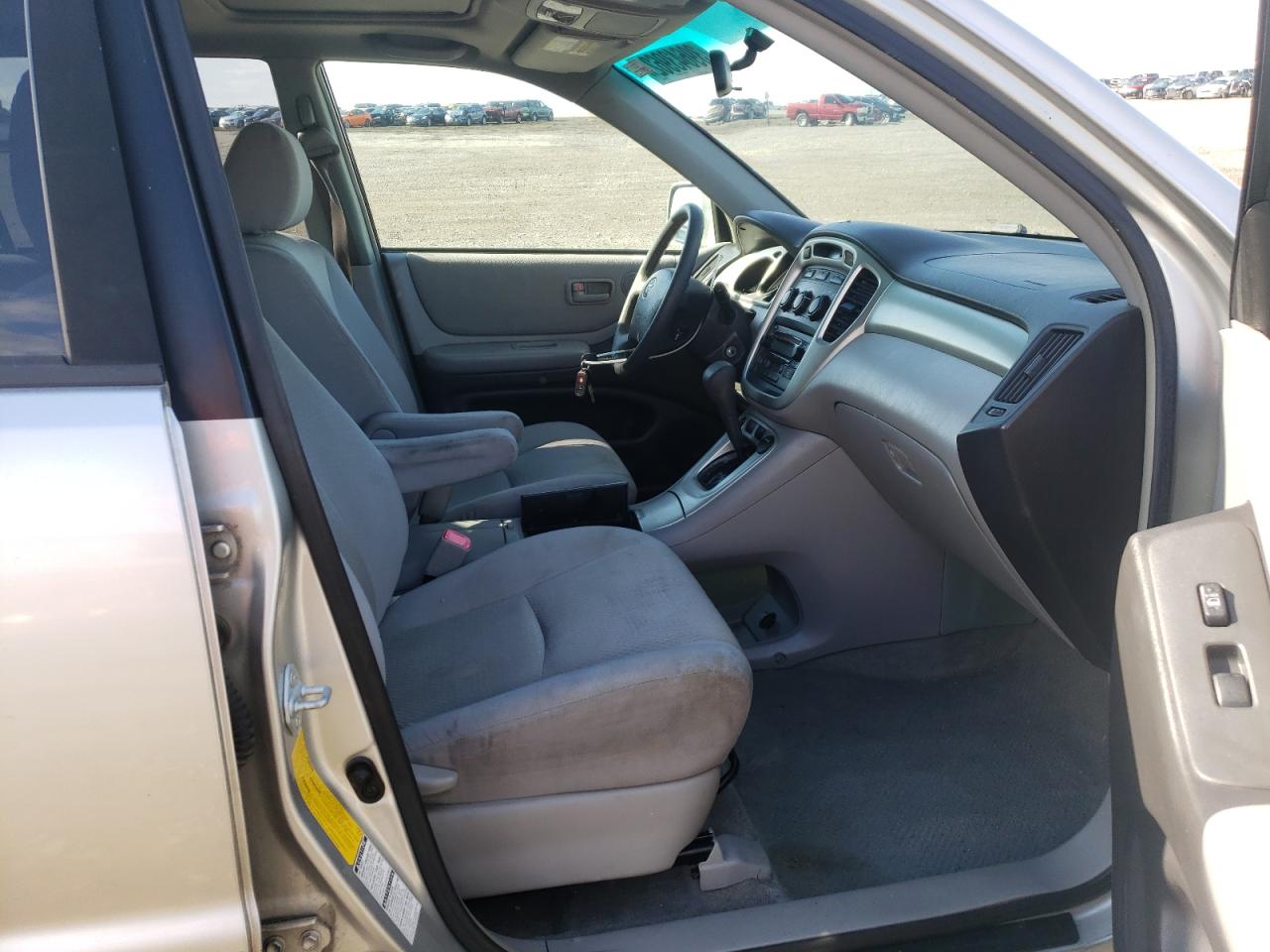 Photo 5 from auction – 2007 TOYOTA HIGHLANDER with VIN JTEEP21AX70218392