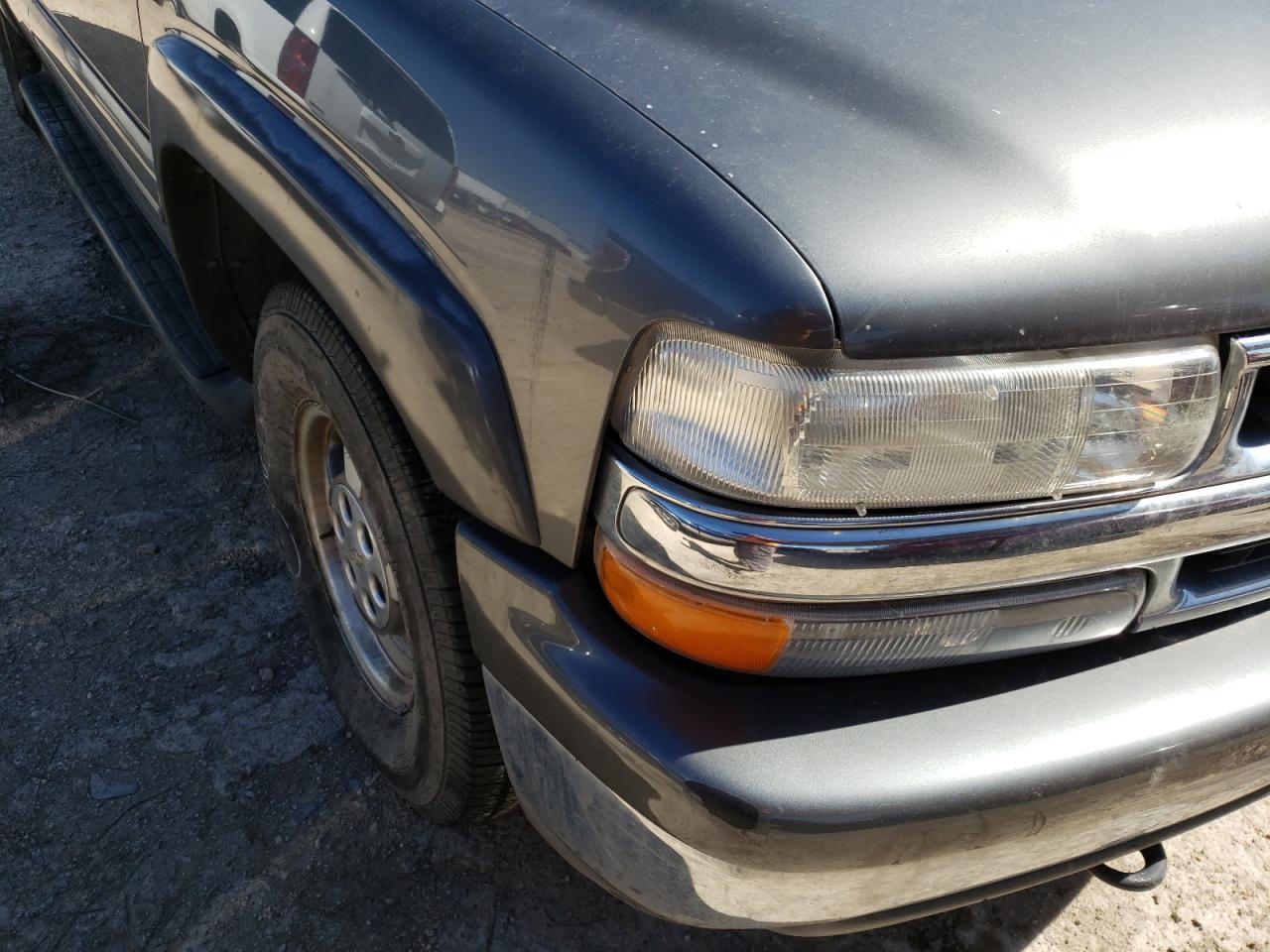Photo 9 from auction – 2001 CHEVROLET SUBURBAN C with VIN 3GNEC16TX1G249284