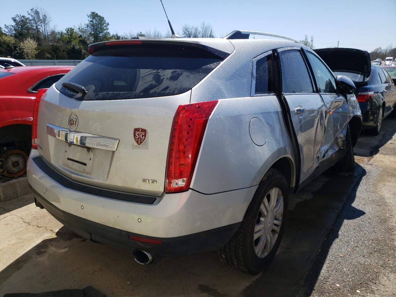 Photo 4 from auction – 2012 CADILLAC SRX LUXURY with VIN 3GYFNAE38CS603161