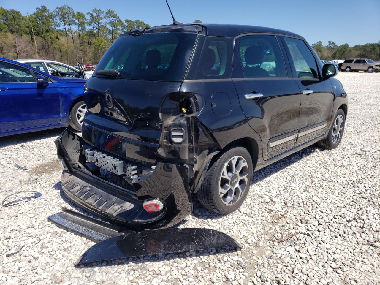 Photo 4 from auction – 2014 FIAT 500L LOUNG with VIN ZFBCFACH1EZ006320