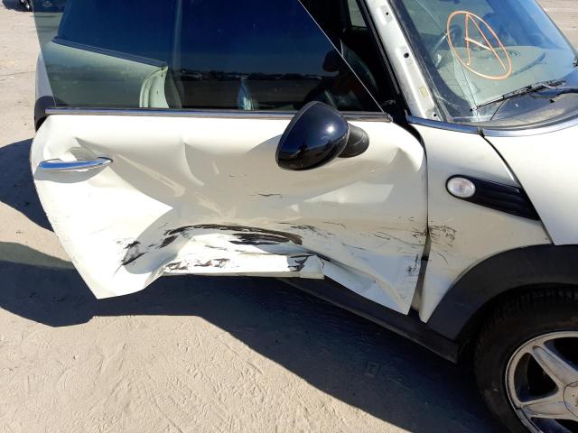 Photo 9 from auction – 2008 MINI COOPER with VIN WMWMF33598TT59735