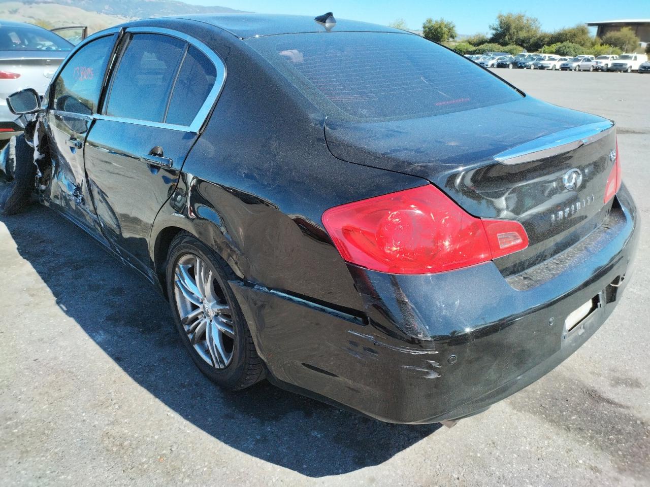 Photo 3 from auction – 2011 INFINITI G37 BASE with VIN JN1CV6AP5BM301522