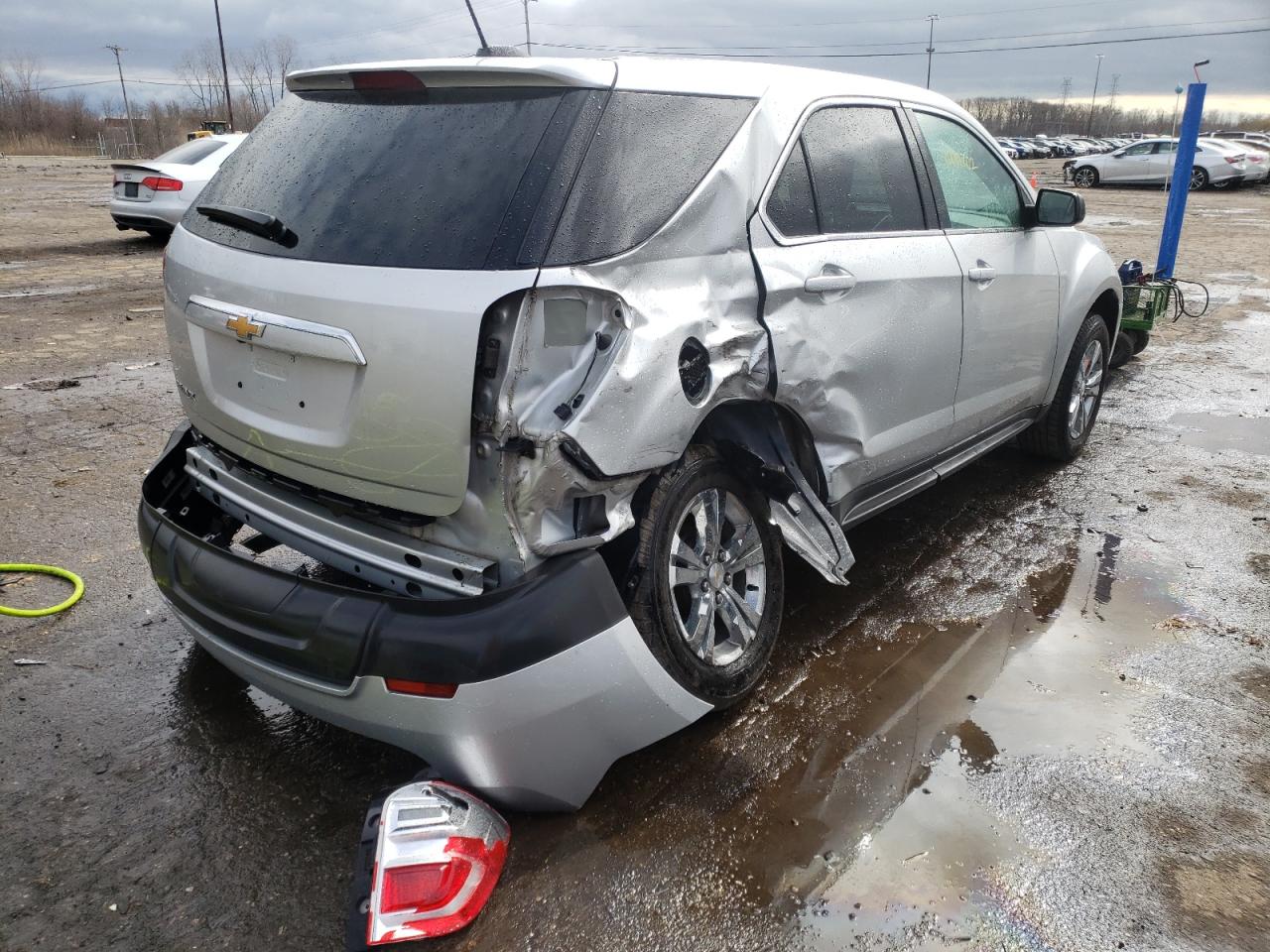 Photo 4 from auction – 2017 CHEVROLET EQUINOX LS with VIN 2GNALBEK2H1608577