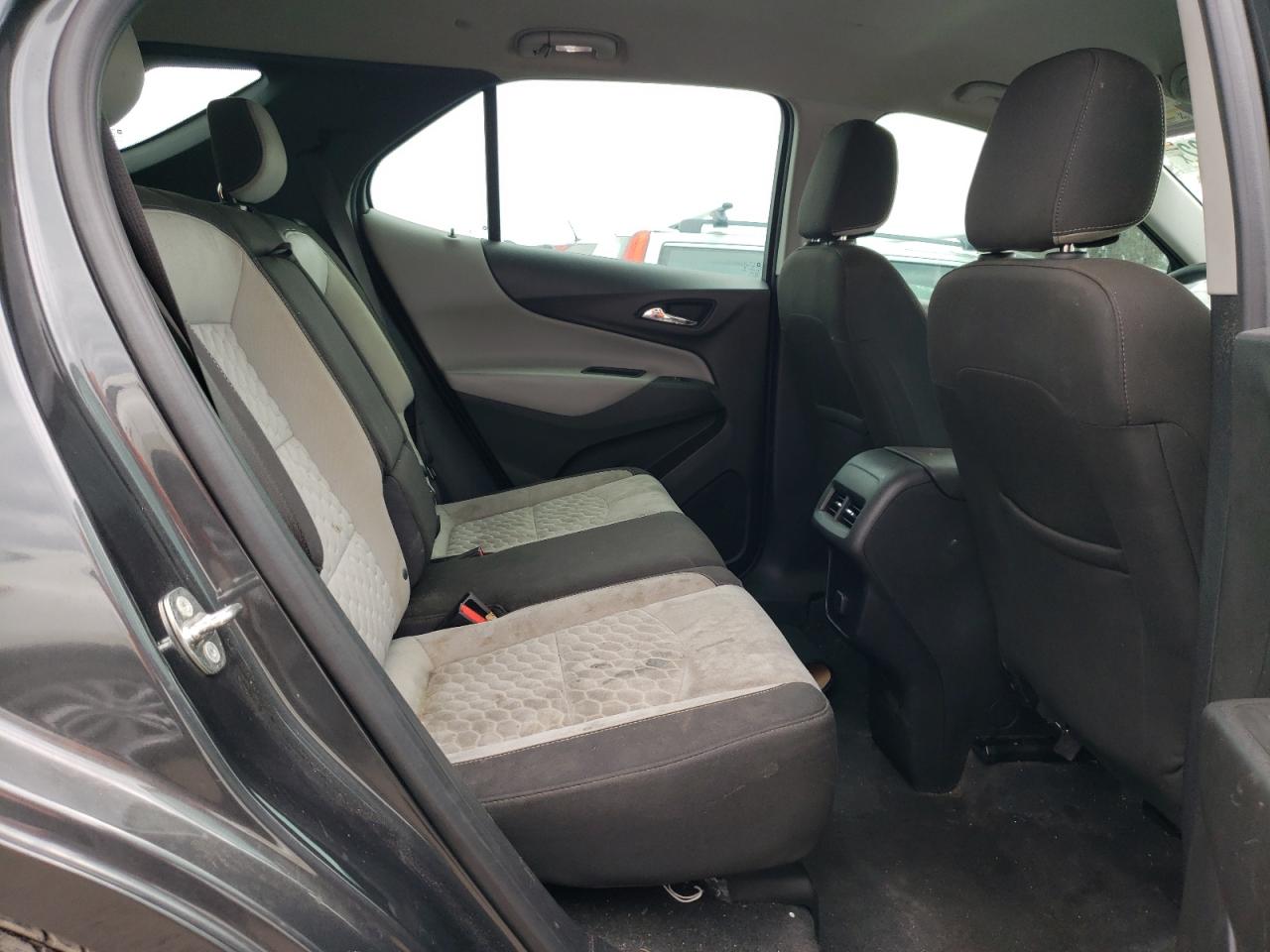 Photo 6 from auction – 2018 CHEVROLET EQUINOX LS with VIN 3GNAXHEV7JS512729