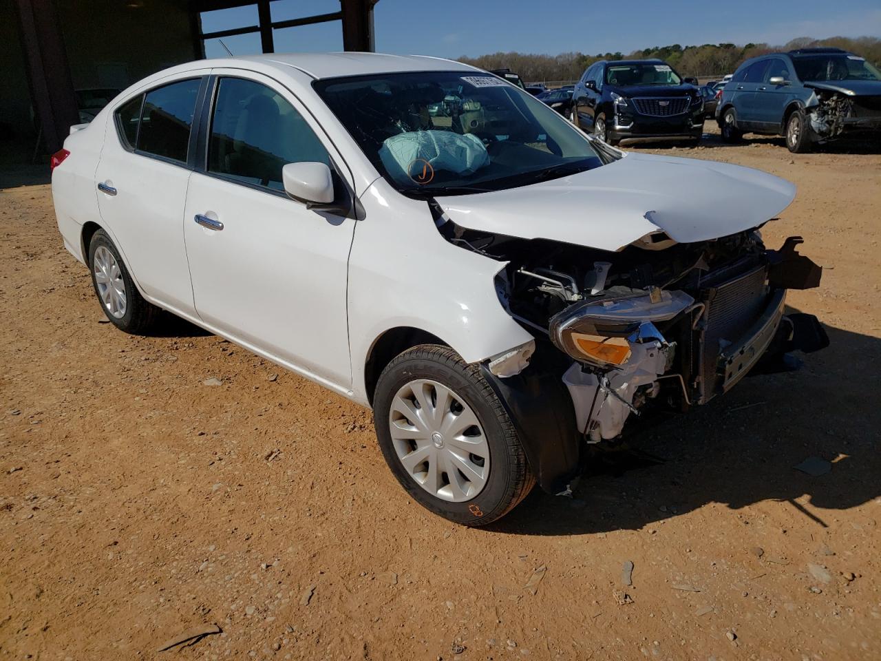 NISSAN VERSA S 2019 with VIN 3N1CN7AP2KL838400 - Photo from auction