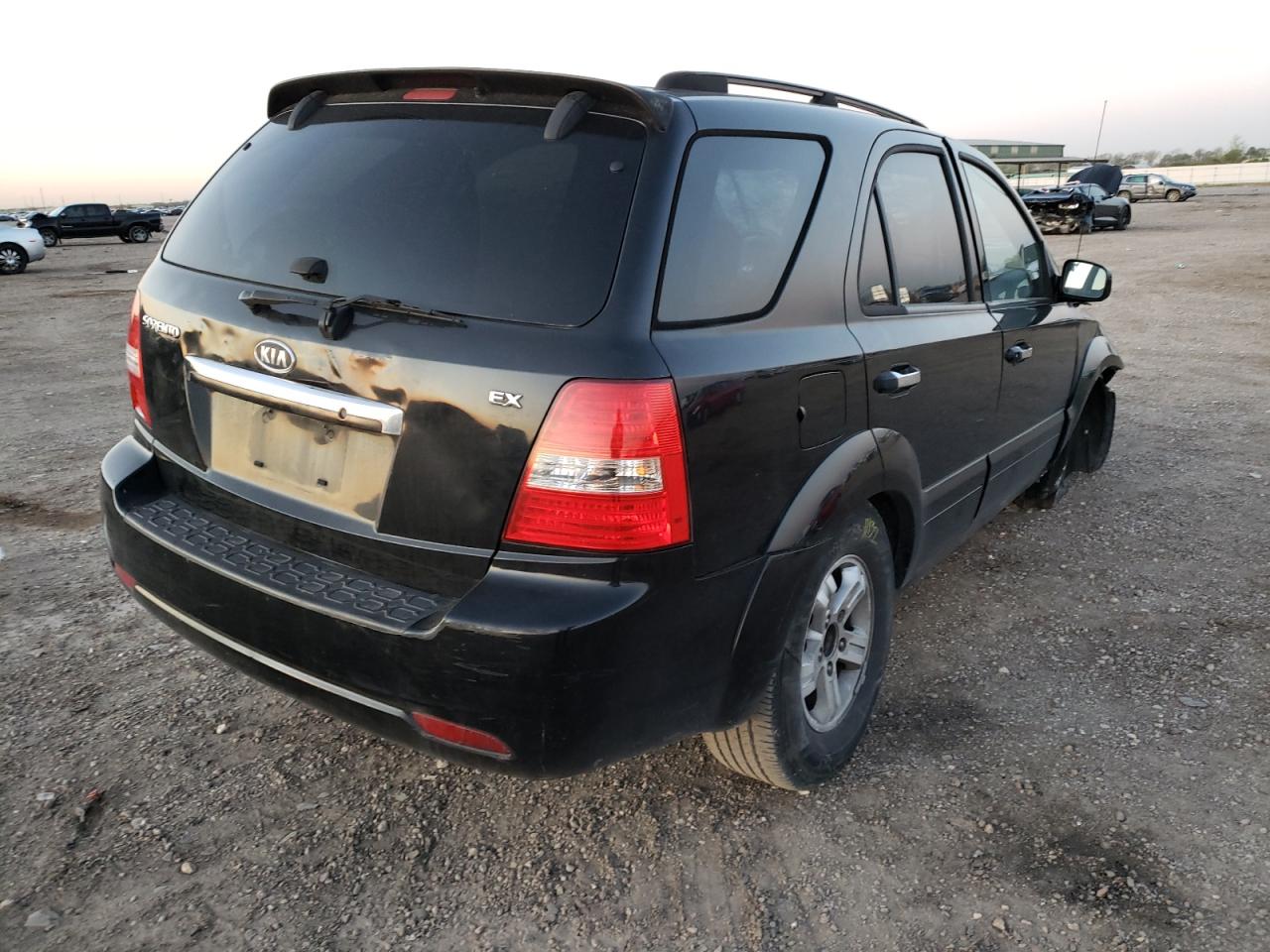 Photo 4 from auction – 2008 KIA SORENTO EX with VIN KNDJD736685808823
