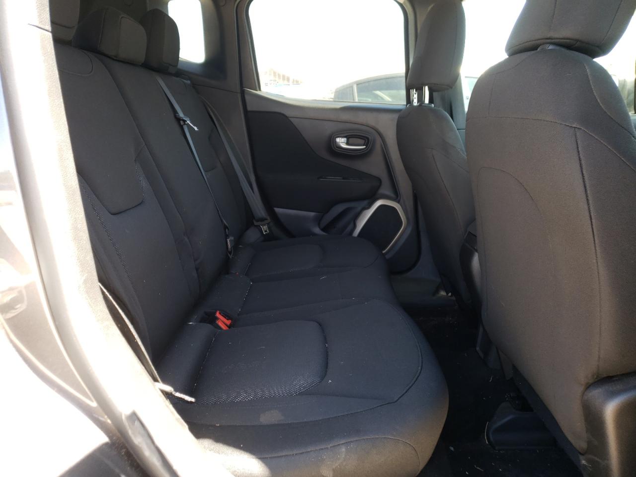 Photo 6 from auction – 2017 JEEP RENEGADE S with VIN ZACCJAAB1HPF79389