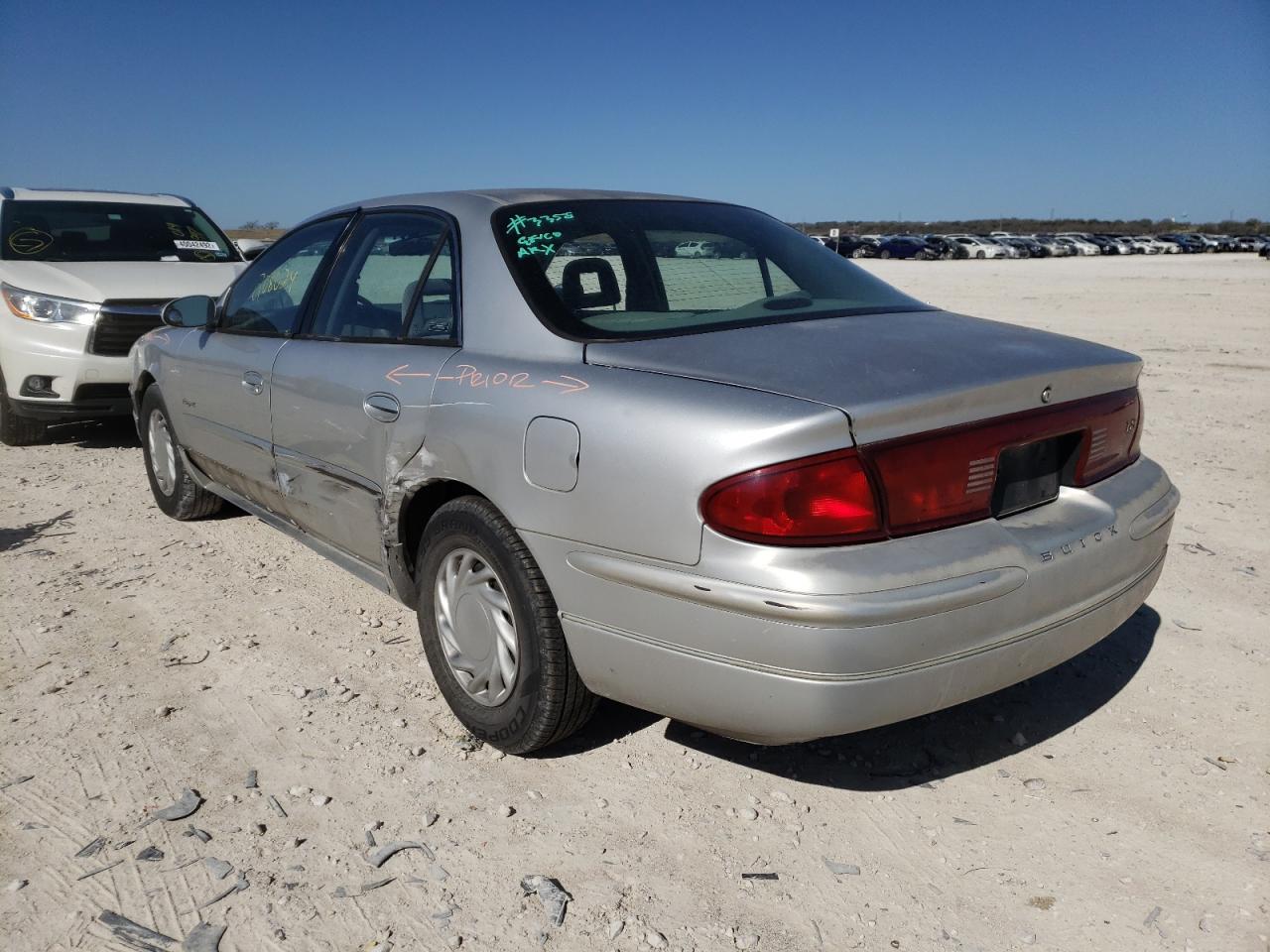 Photo 3 from auction – 2000 BUICK REGAL LS with VIN 2G4WB52K1Y1214507