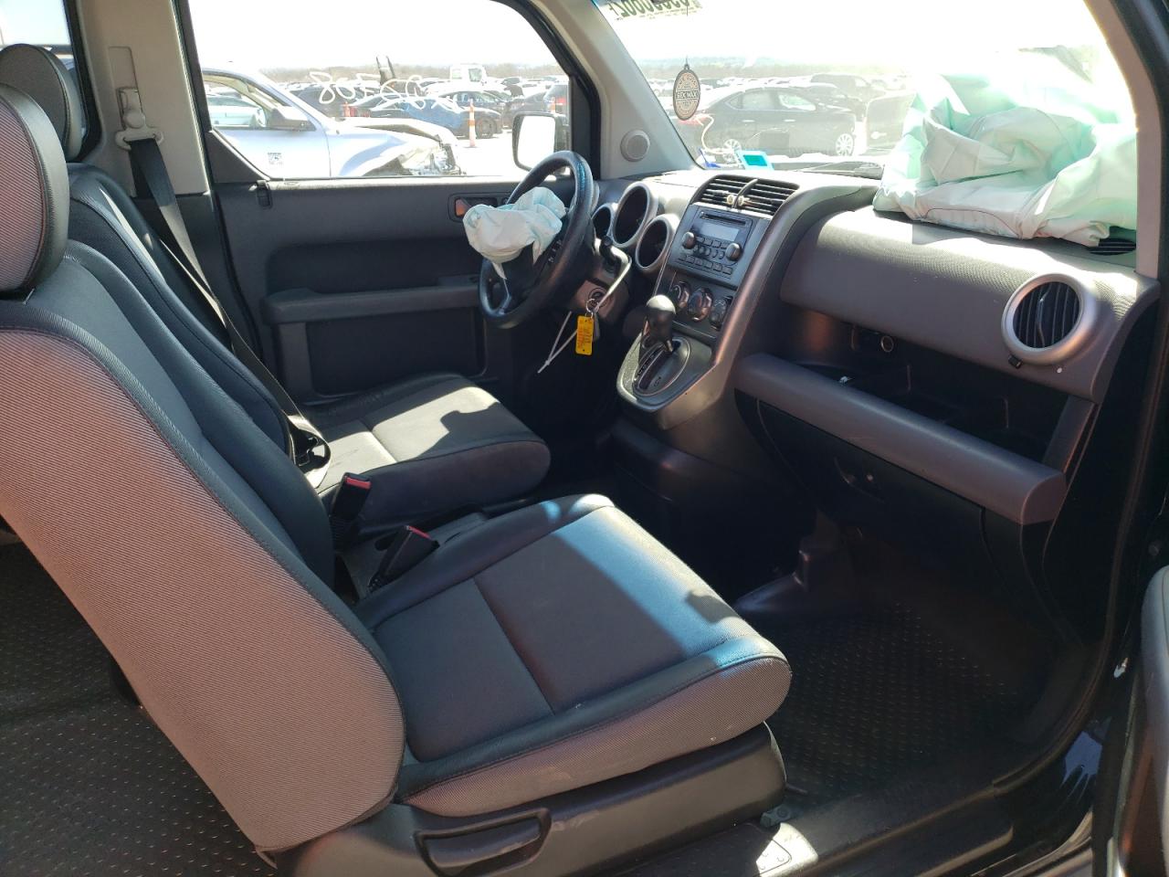 Photo 5 from auction – 2003 HONDA ELEMENT EX with VIN 5J6YH18563L019831