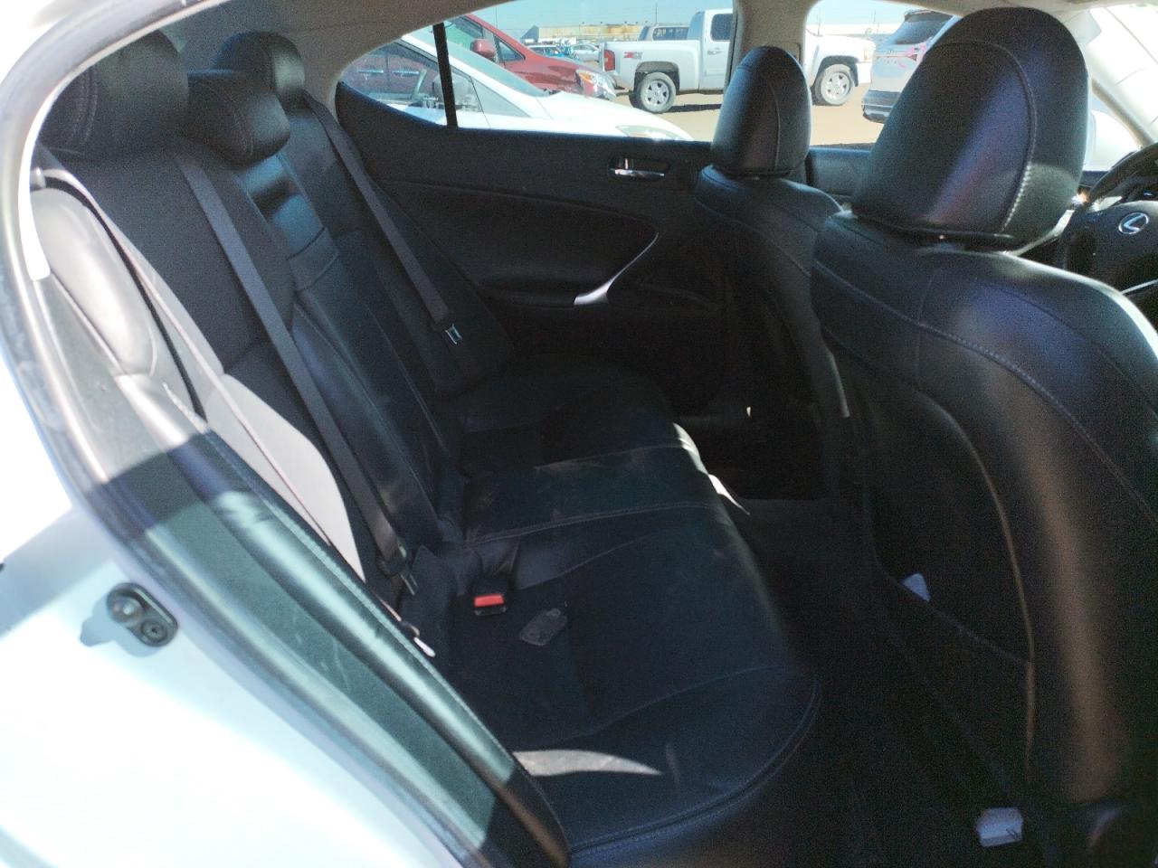 Photo 6 from auction – 2009 LEXUS IS 250 with VIN JTHBK262595094785