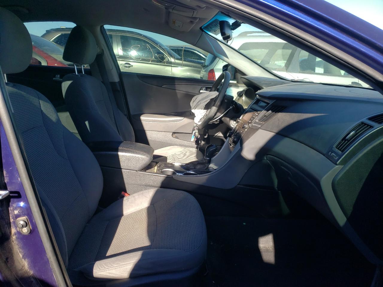 Photo 5 from auction – 2012 HYUNDAI SONATA GLS with VIN 5NPEB4AC9CH309568