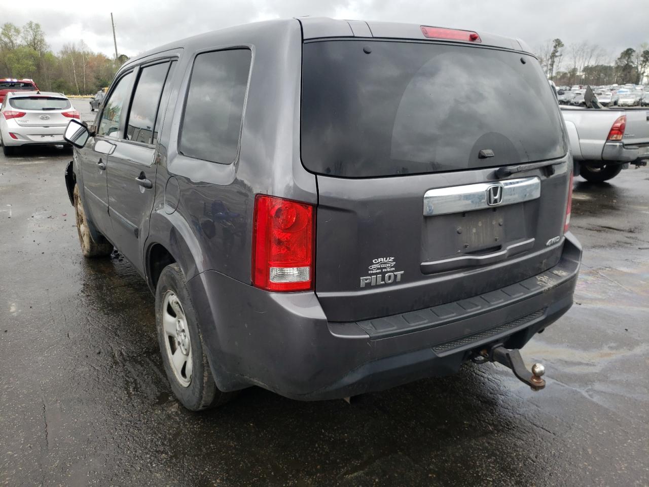 Photo 3 from auction – 2014 HONDA PILOT LX with VIN 5FNYF4H22EB056500