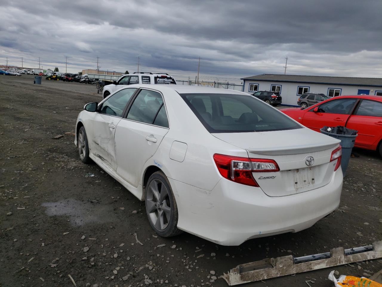 Photo 3 from auction – 2014 TOYOTA CAMRY L with VIN 4T1BF1FK0EU419404