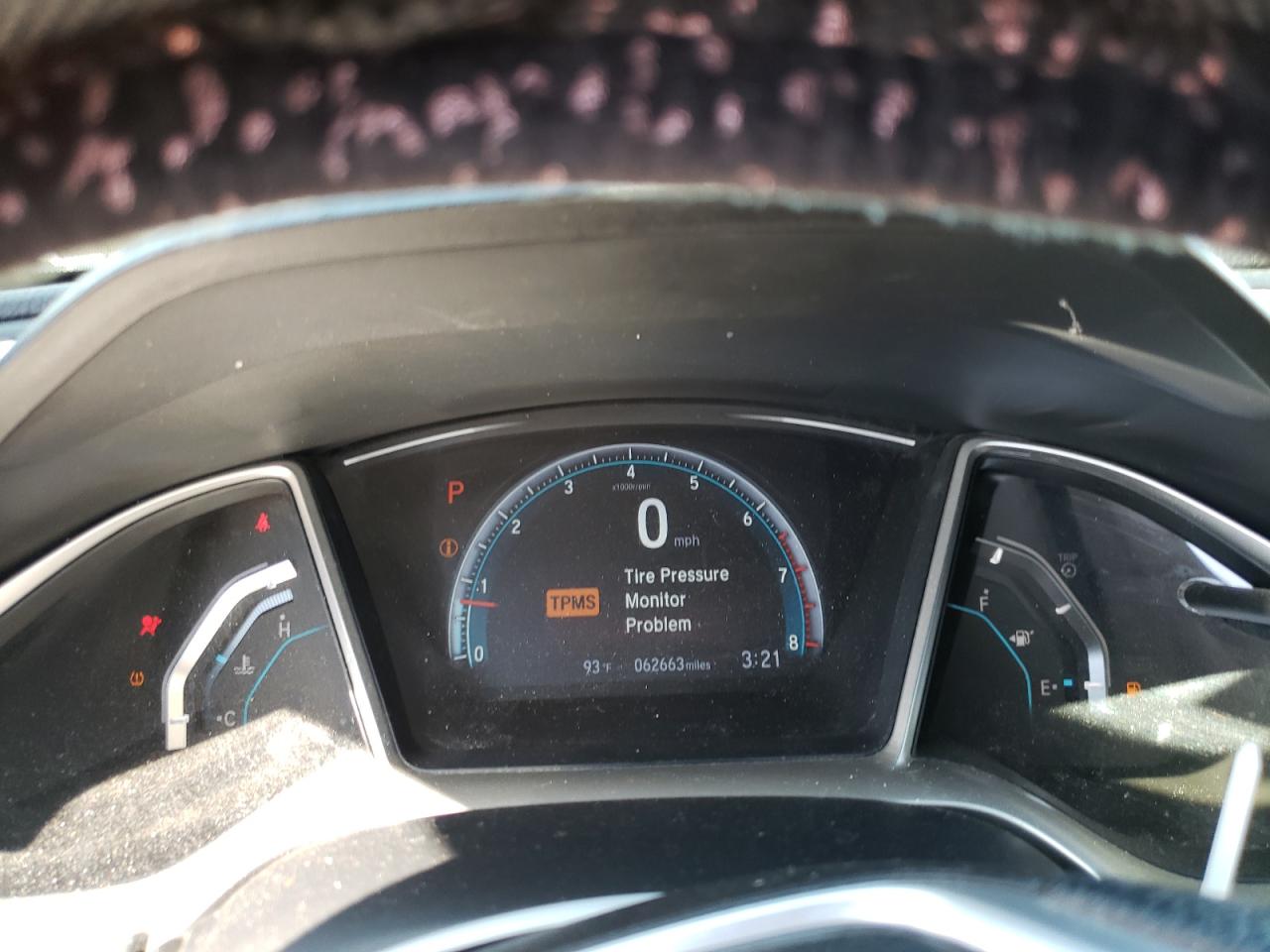 Photo 8 from auction – 2016 HONDA CIVIC EX with VIN 2HGFC3B33GH361014
