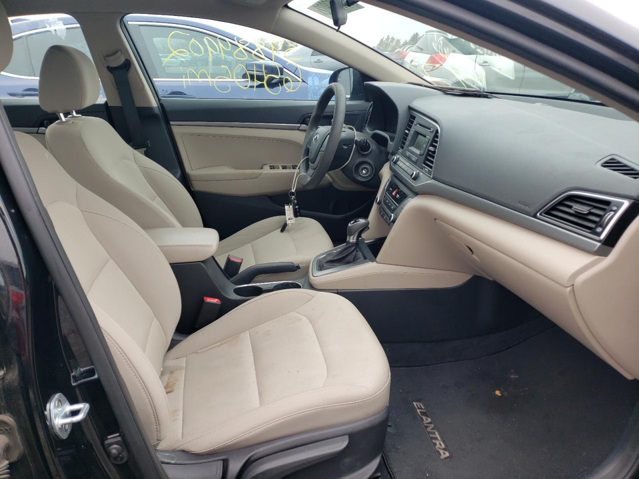 Photo 5 from auction – 2017 HYUNDAI ELANTRA SE with VIN 5NPD74LF6HH110392