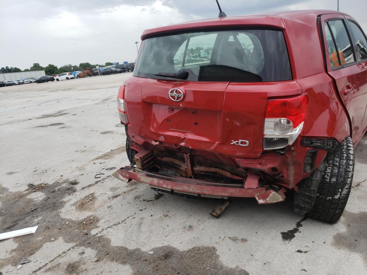 Photo 9 from auction – 2010 TOYOTA SCION XD with VIN JTKKU4B45AJ055696