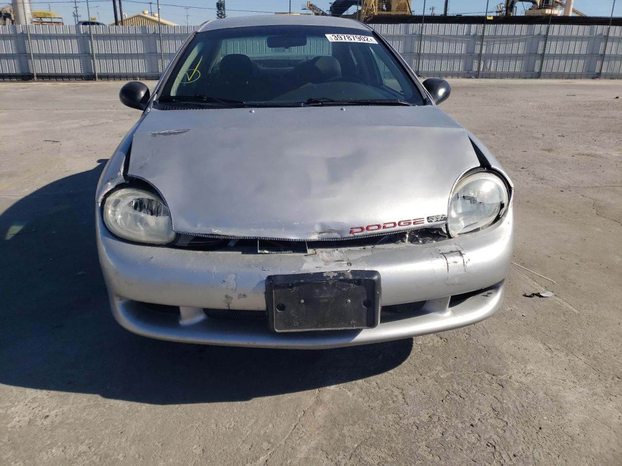 Photo 9 from auction – 2000 DODGE NEON with VIN 1B3ES46C2YD729065