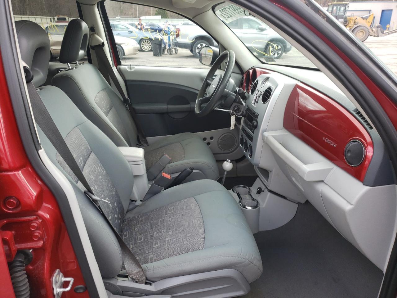 Photo 5 from auction – 2008 CHRYSLER PT CRUISER with VIN 3A8FY48B98T214931