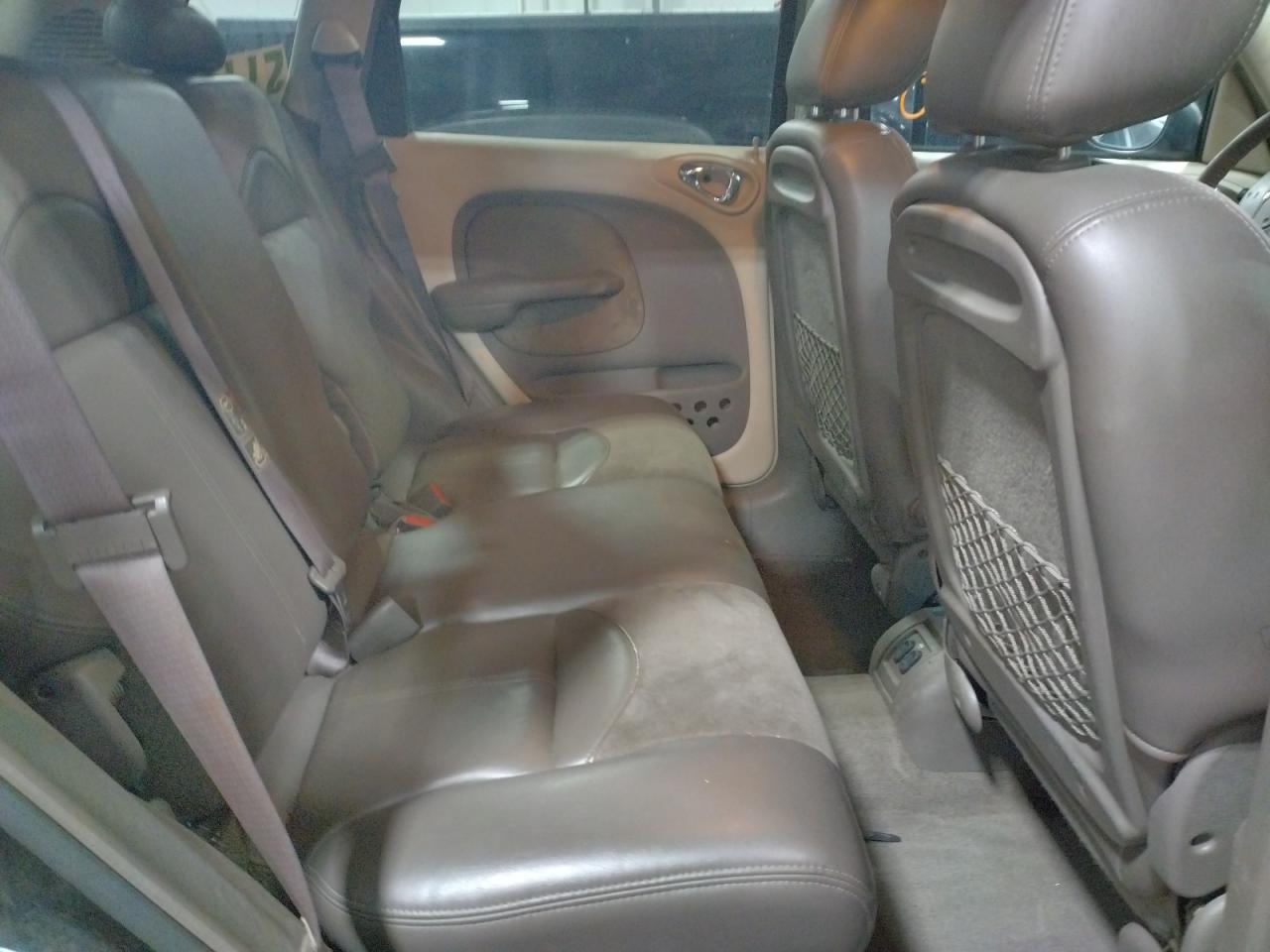 Photo 6 from auction – 2002 CHRYSLER PT CRUISER with VIN 3C8FY68B42T219205