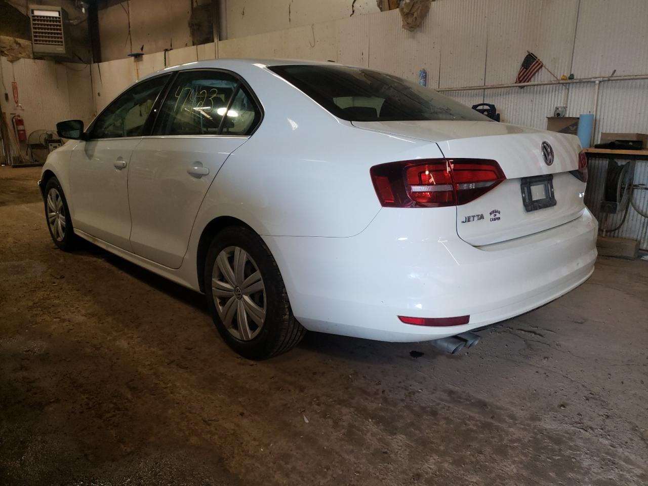 Photo 3 from auction – 2017 VOLKSWAGEN JETTA with VIN 3VW2B7AJXHM406604