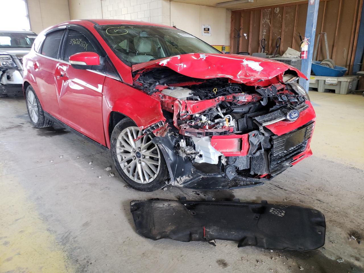 FORD FOCUS SEL 2012 with VIN 1FAHP3M25CL237541 - Photo from auction