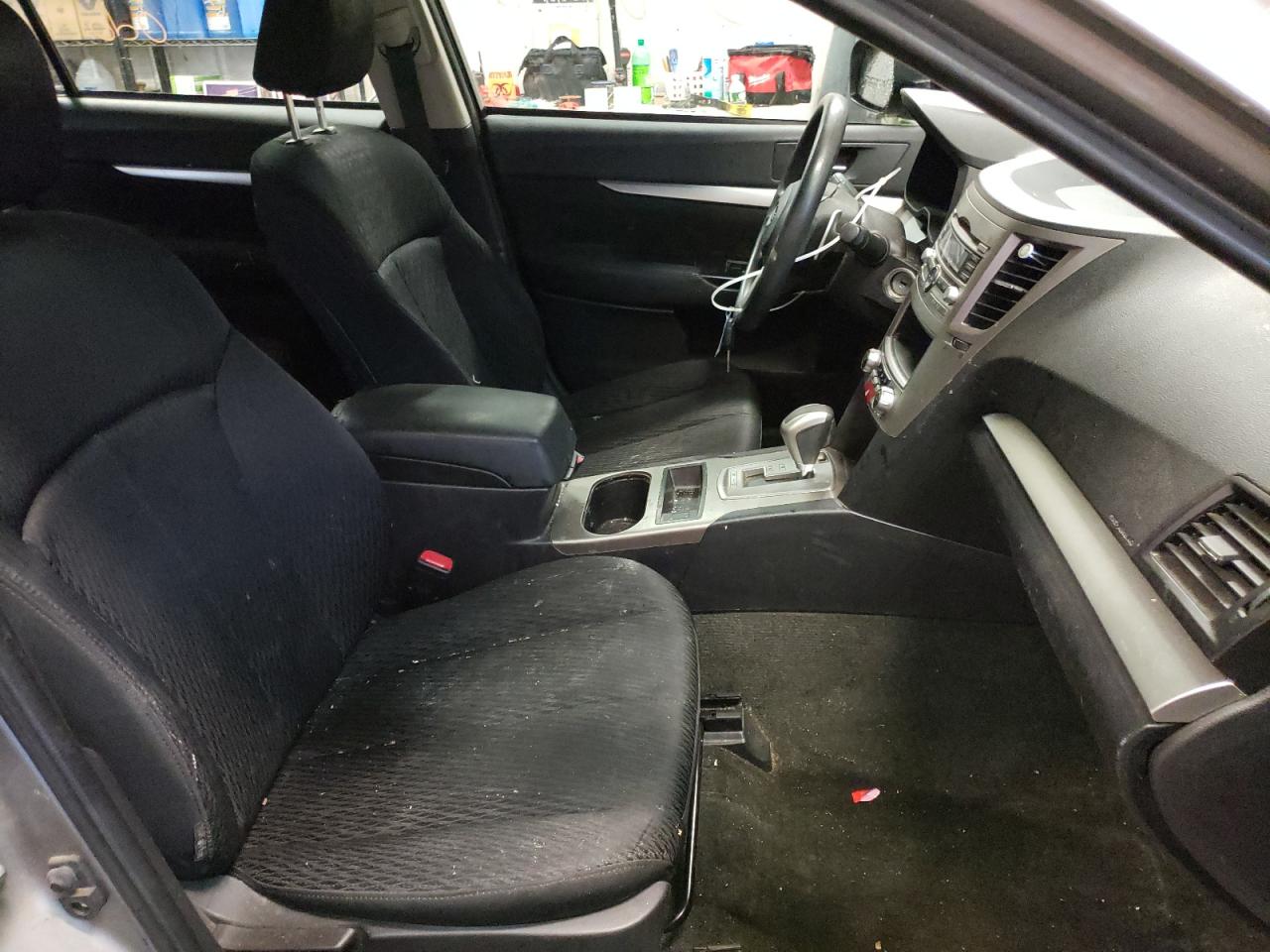 Photo 5 from auction – 2011 SUBARU LEGACY 2.5 with VIN 4S3BMBA69B3250169