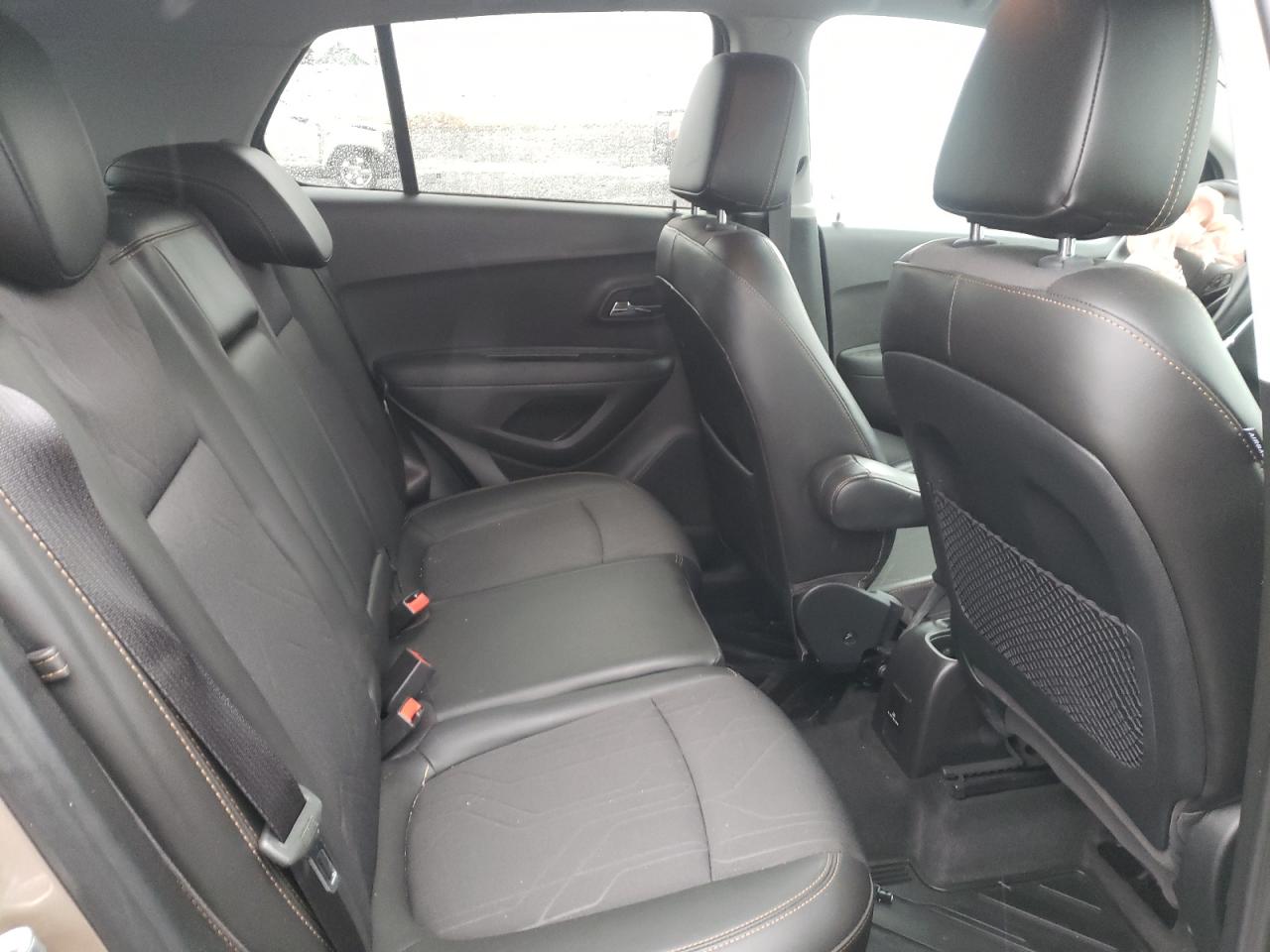 Photo 6 from auction – 2018 CHEVROLET TRAX 1LT with VIN 3GNCJPSB9JL224199