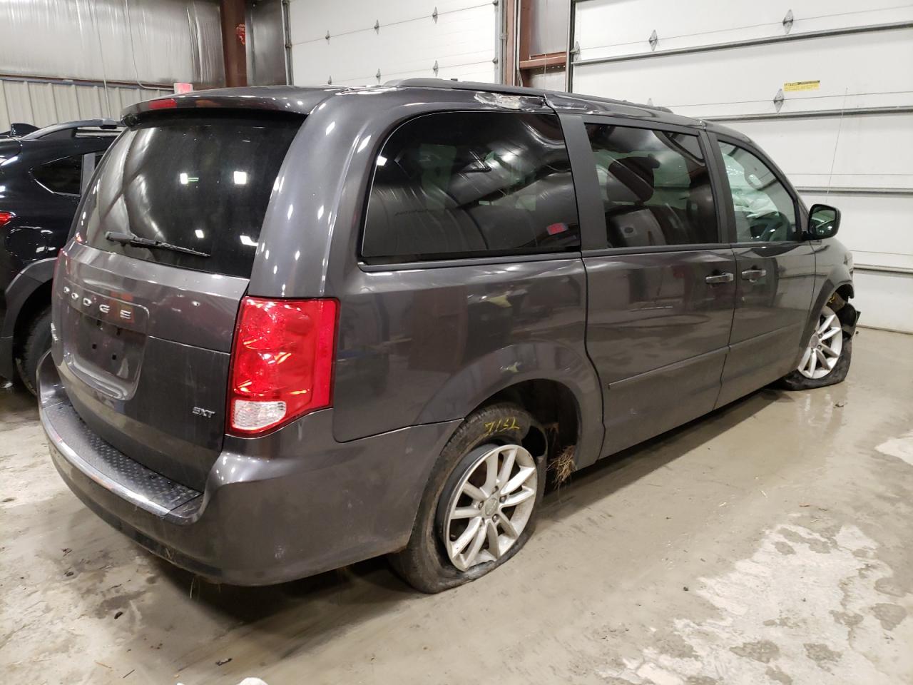 Photo 4 from auction – 2016 DODGE GRAND CARA with VIN 2C4RDGCG3GR171855