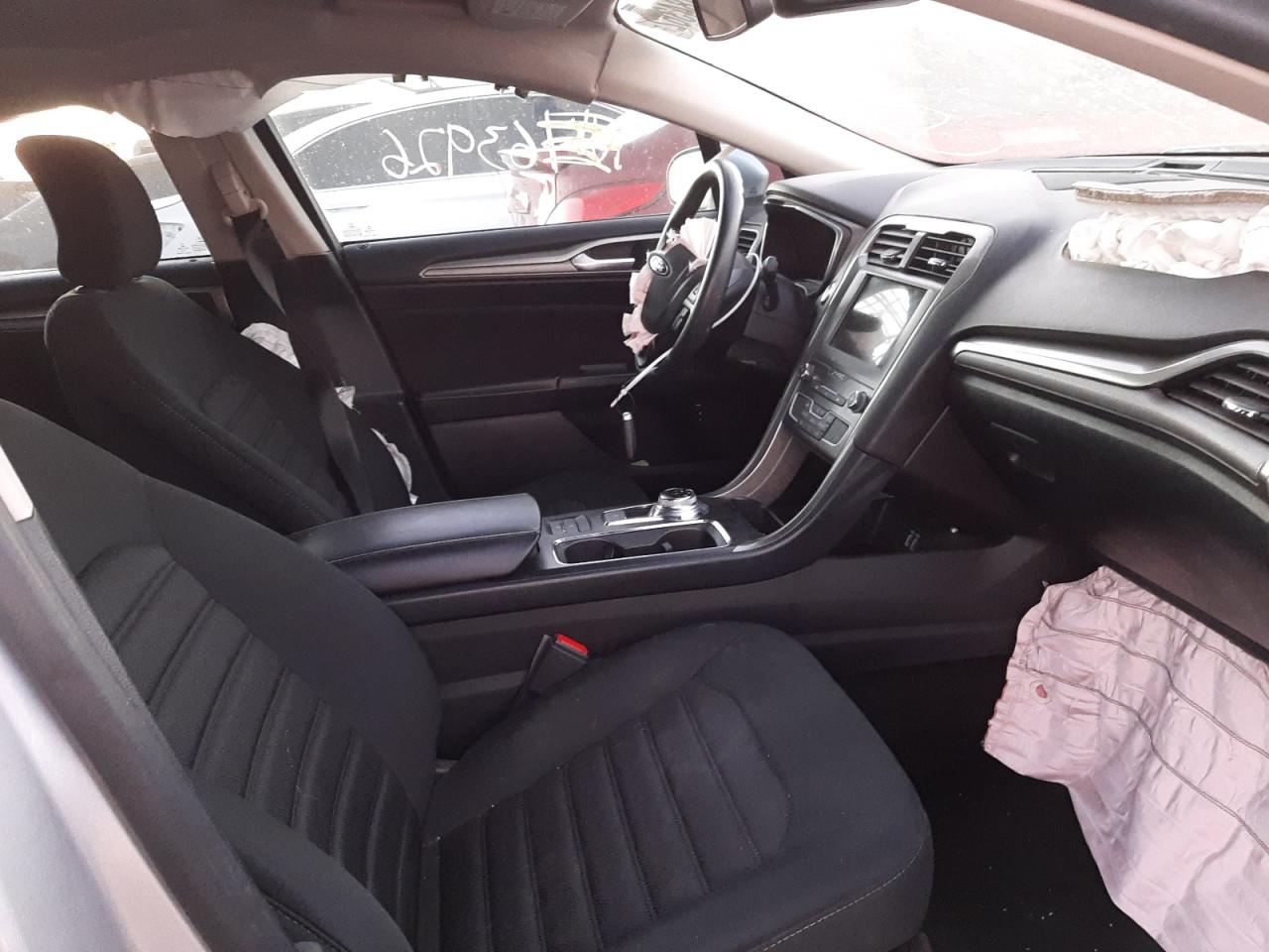 Photo 5 from auction – 2019 FORD FUSION SE with VIN 3FA6P0LU8KR118441