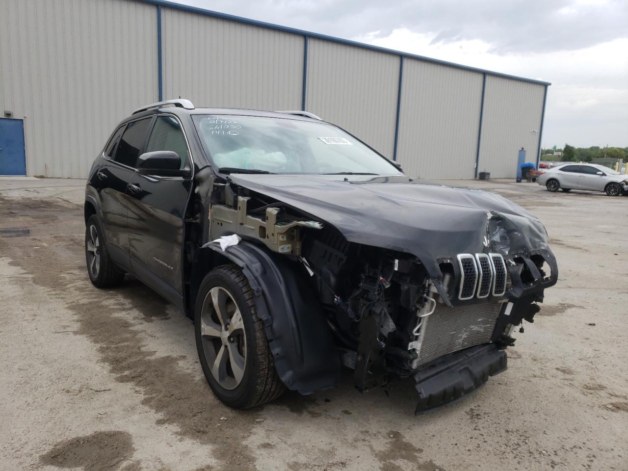 JEEP CHEROKEE L 2019 with VIN 1C4PJLDN9KD272349 - Photo from auction