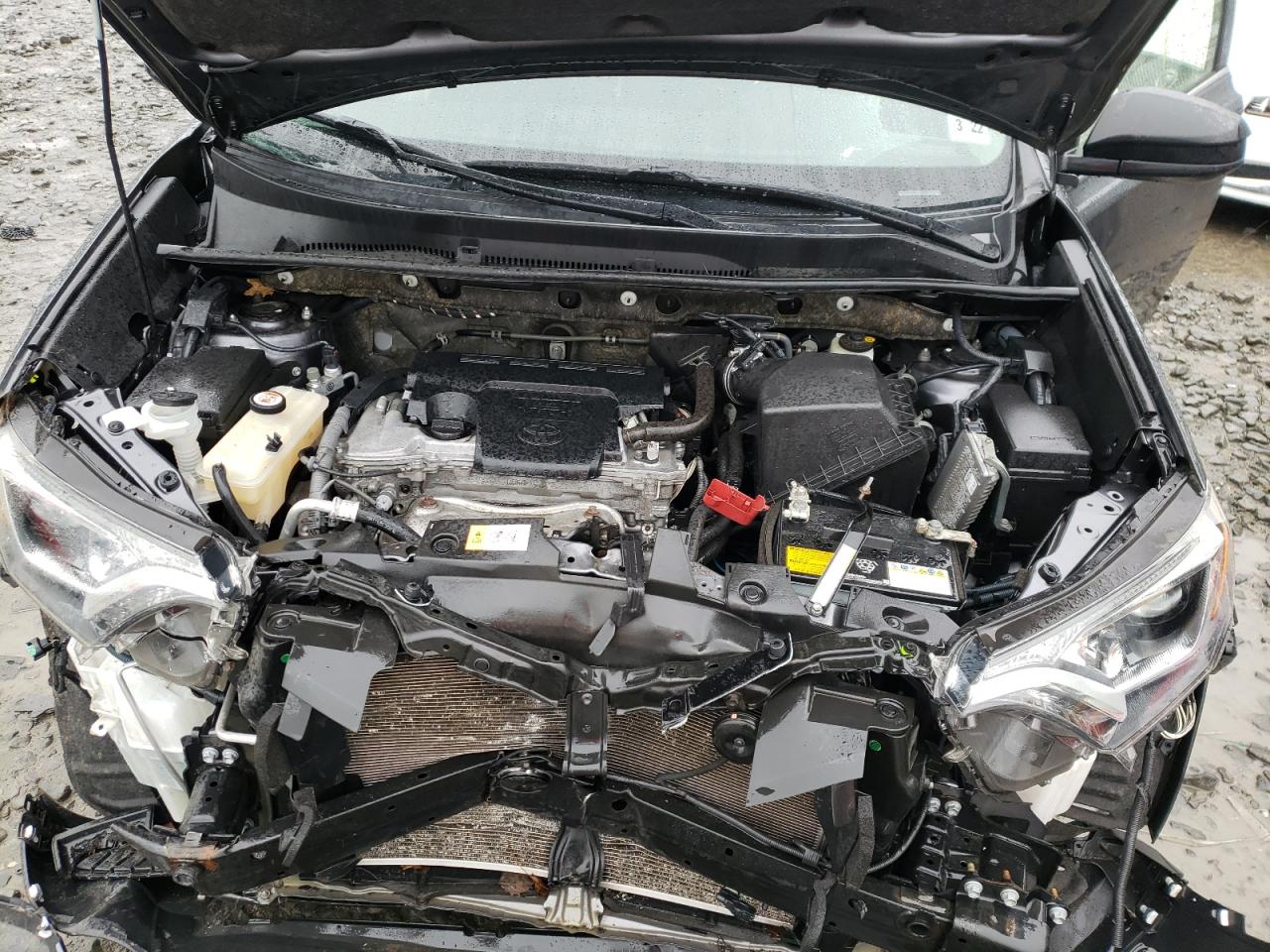 Photo 7 from auction – 2017 TOYOTA RAV4 LE with VIN JTMBFREV4HD205065
