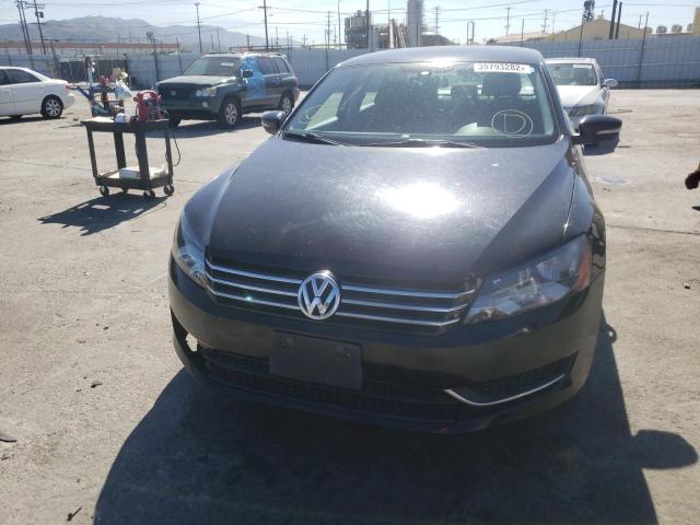 Photo 9 from auction – 2013 VOLKSWAGEN PASSAT S with VIN 1VWAP7A31DC021703