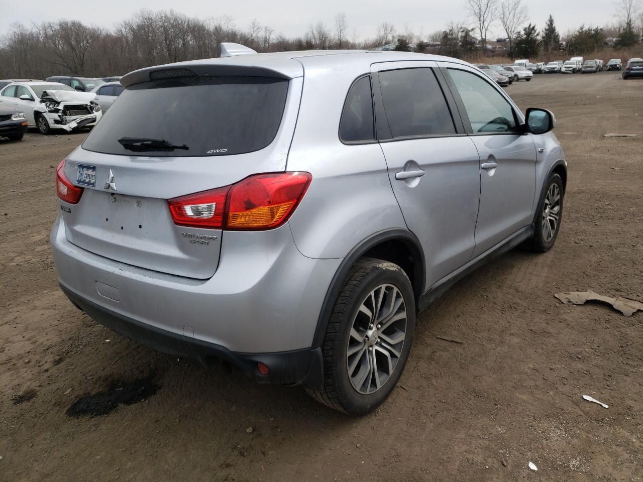Photo 4 from auction – 2017 MITSUBISHI OUTLANDER with VIN JA4AR3AU5HZ046437