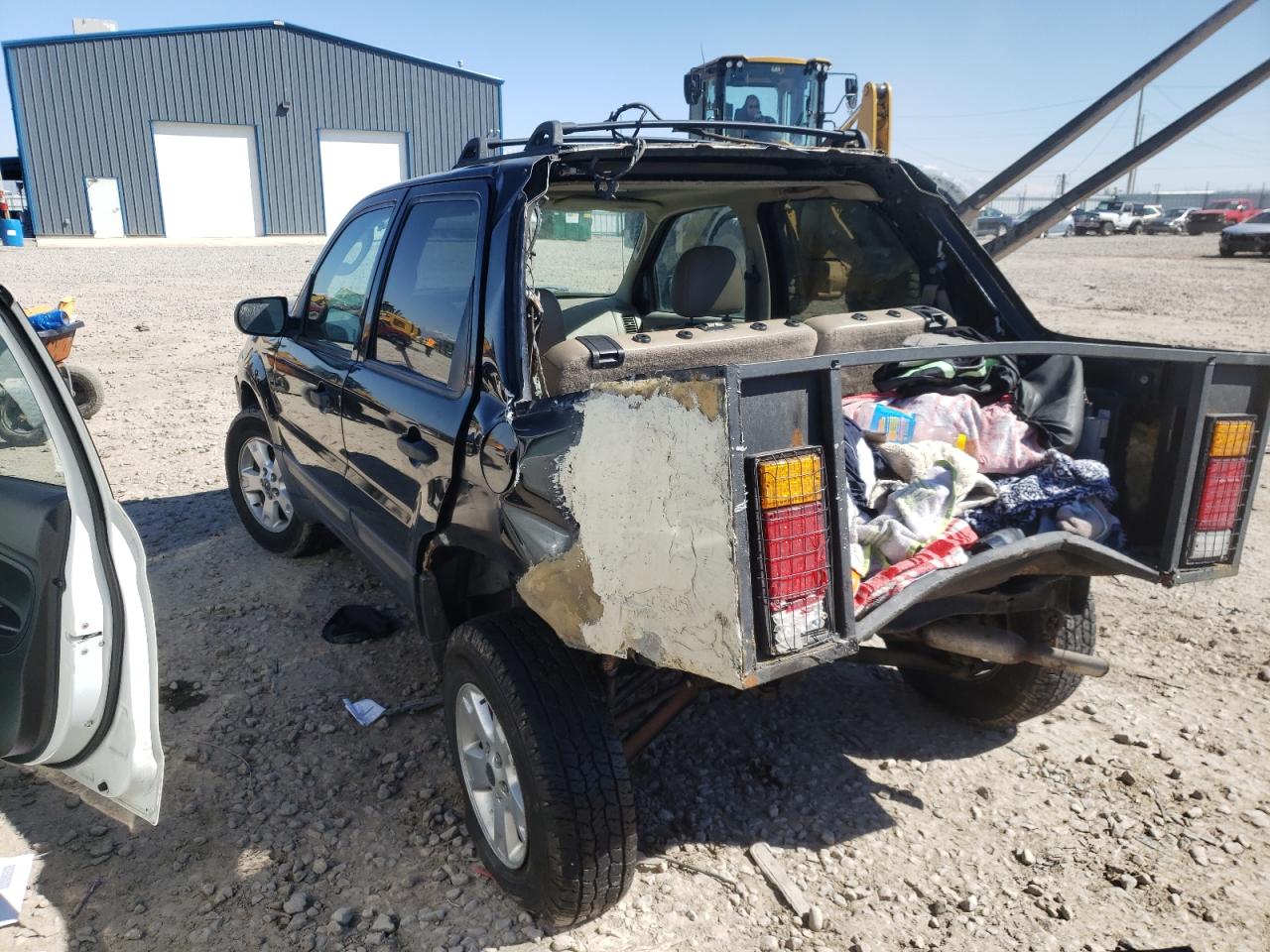 Photo 3 from auction – 2006 FORD ESCAPE with VIN 1FMYU93166KC03080