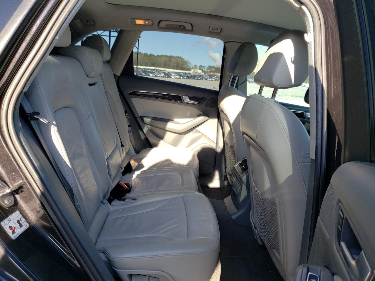 Photo 6 from auction – 2014 AUDI Q5 PREMIUM with VIN WA1LFAFP4EA031298