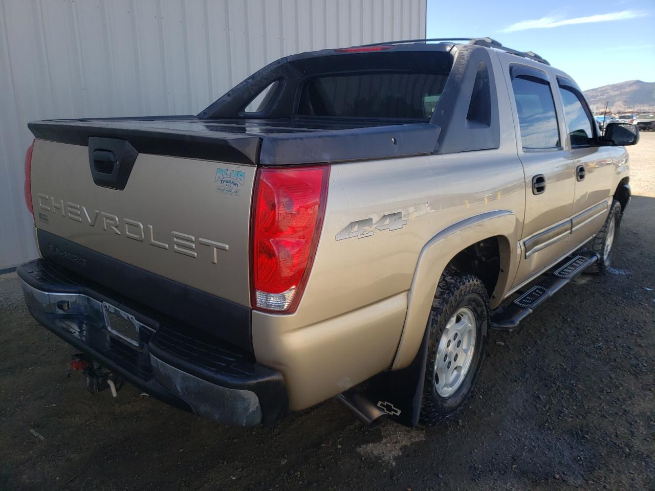 Photo 4 from auction – 2005 CHEVROLET AVALANCHE with VIN 3GNEK12T35G165970