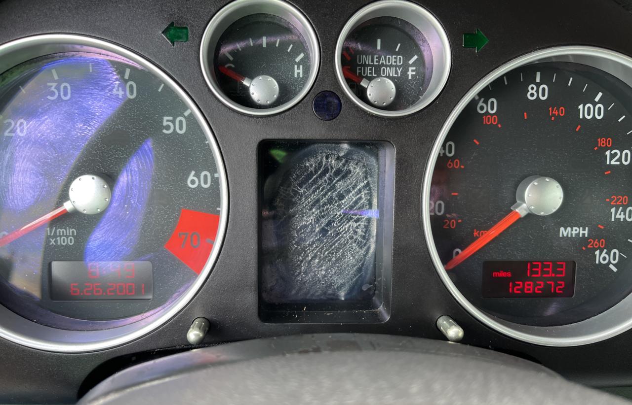 Photo 8 from auction – 2001 AUDI TT with VIN TRUTX28N211045172