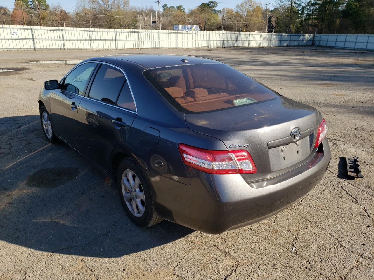 Photo 3 from auction – 2011 TOYOTA CAMRY BASE with VIN 4T1BF3EK1BU612332