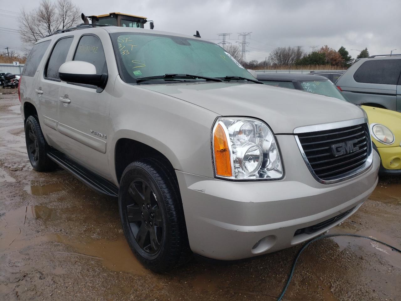 GMC YUKON 2008 with VIN 1GKFK13088J126896 - Photo from auction